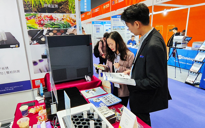 微波消解儀、智能石墨消解儀和實(shí)驗(yàn)電熱板